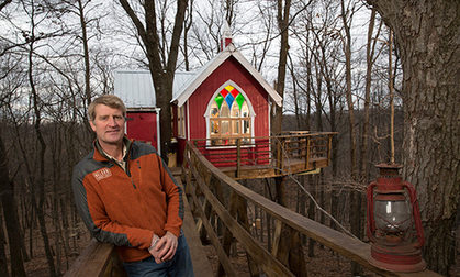 treehouse with builder